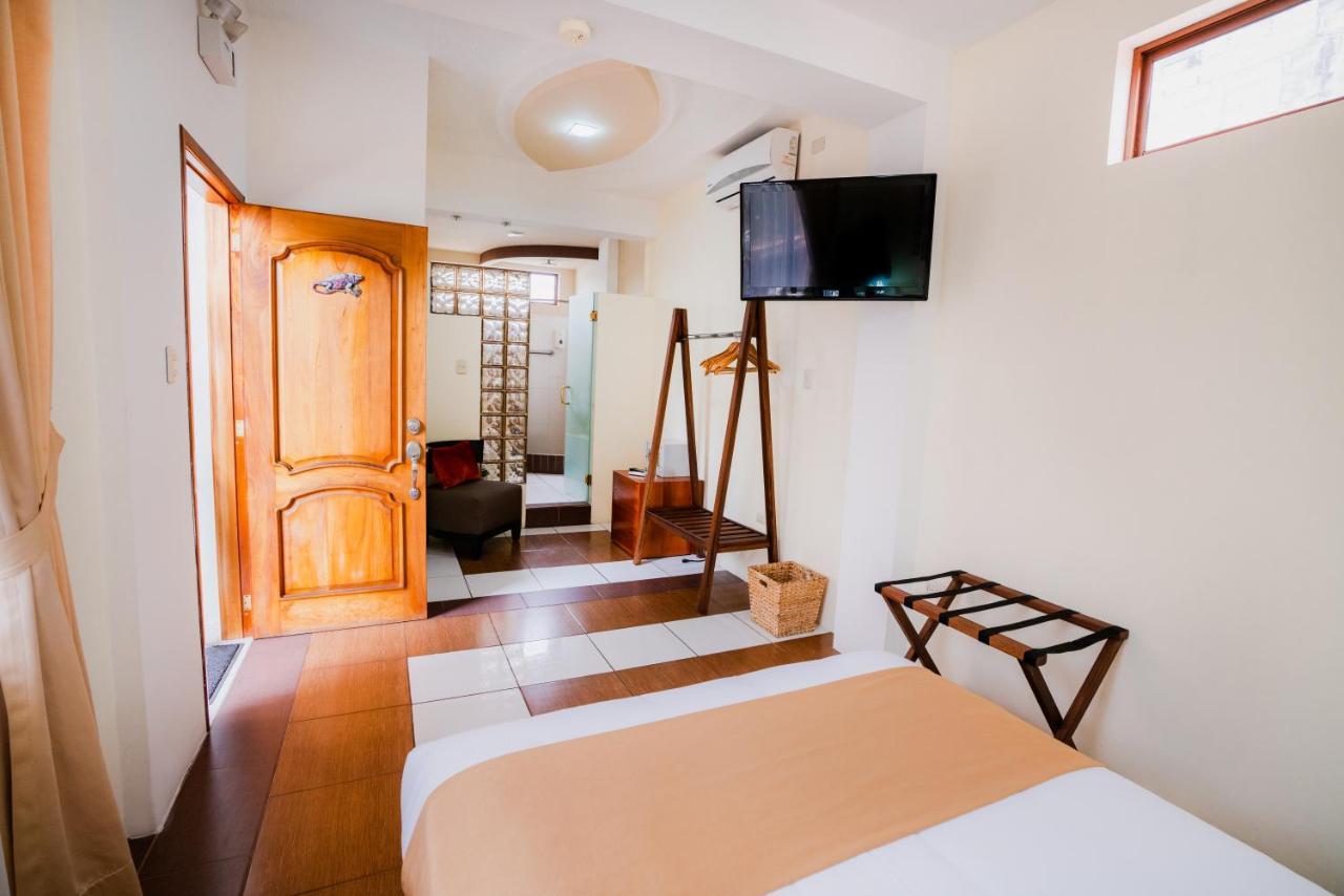 Hotel Palace Galapagos Puerto Ayora  Eksteriør billede